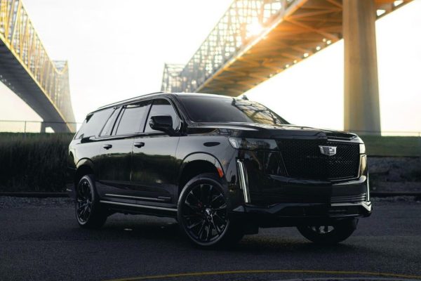 Effortless Airport Transfers and Executive Travel with Haz Luxury Limo